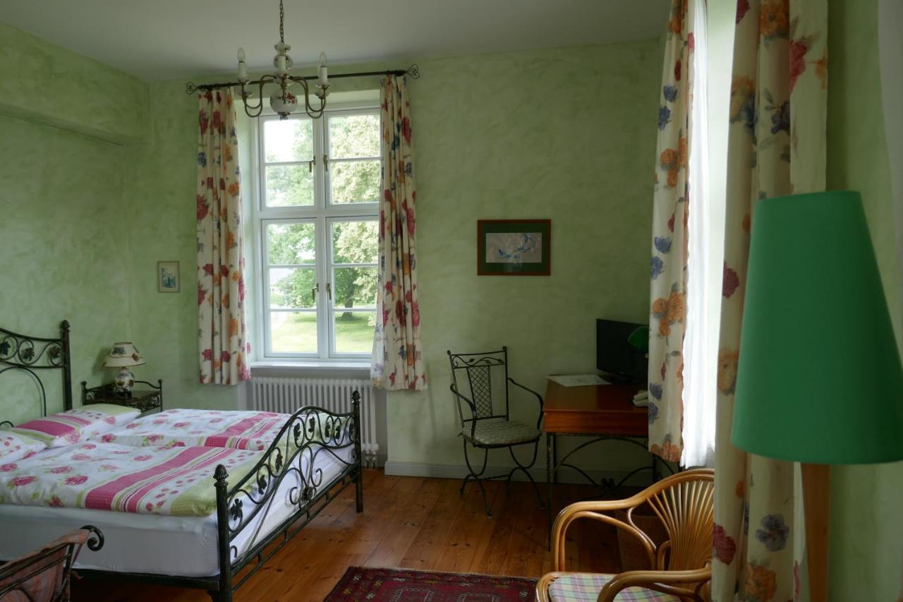 Landhaus Schloss Koelzow Kolzow Ngoại thất bức ảnh