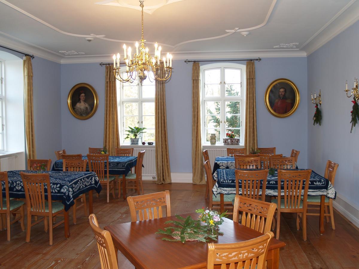 Landhaus Schloss Koelzow Kolzow Ngoại thất bức ảnh
