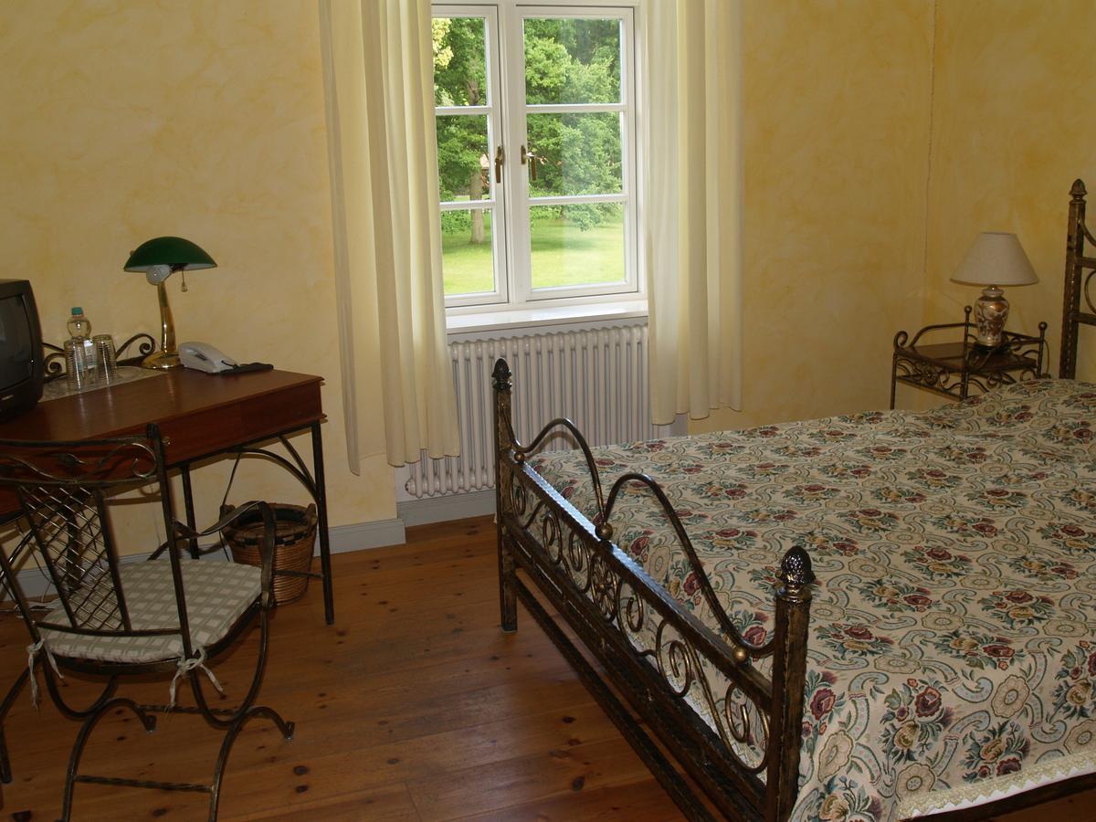 Landhaus Schloss Koelzow Kolzow Ngoại thất bức ảnh